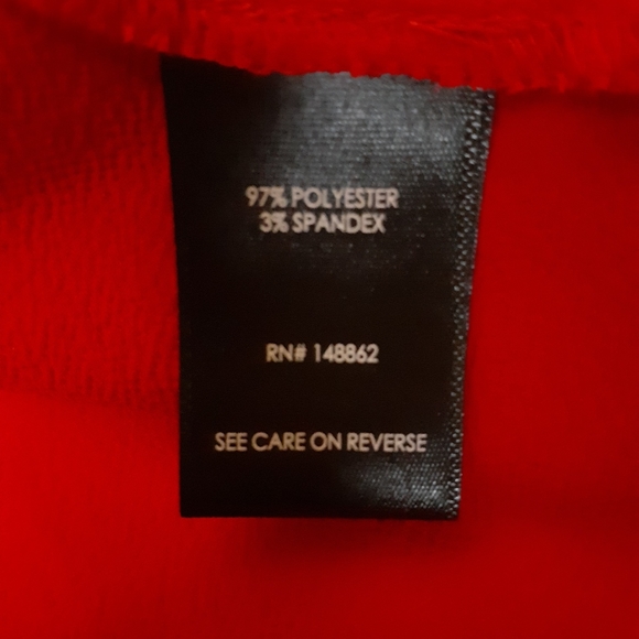 Torrid size 2 top. One tie closure. Red - Picture 7 of 8